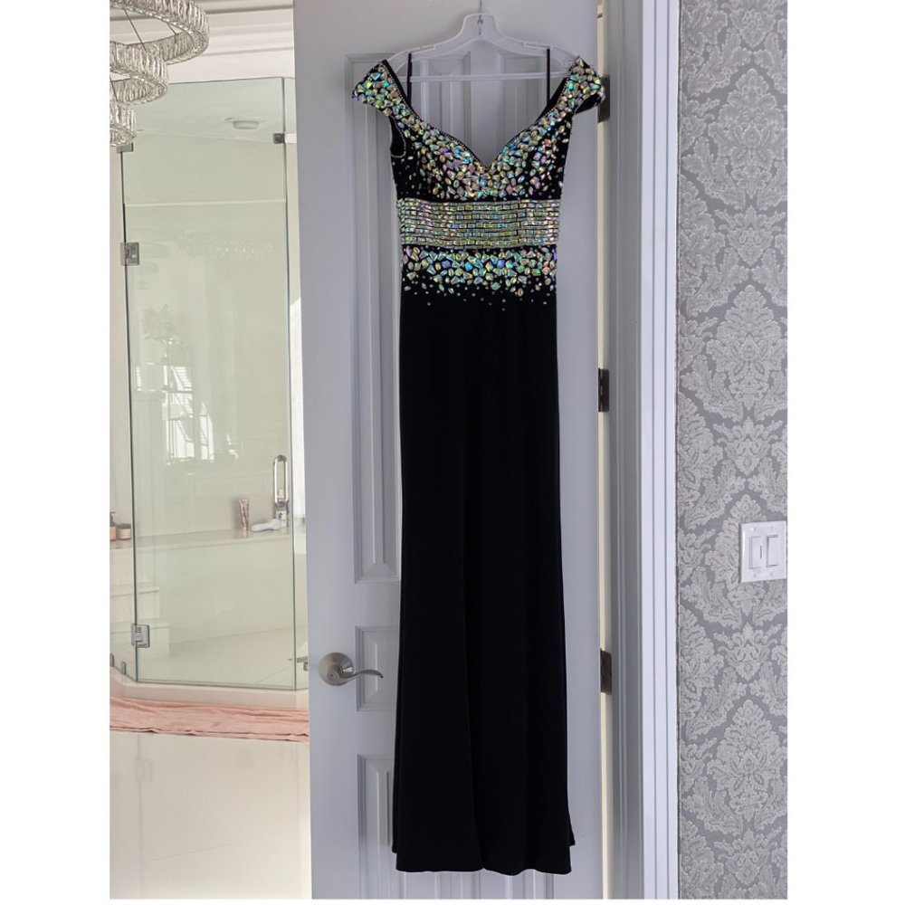 *Black Dress/ w/ A/B Rhinestone*